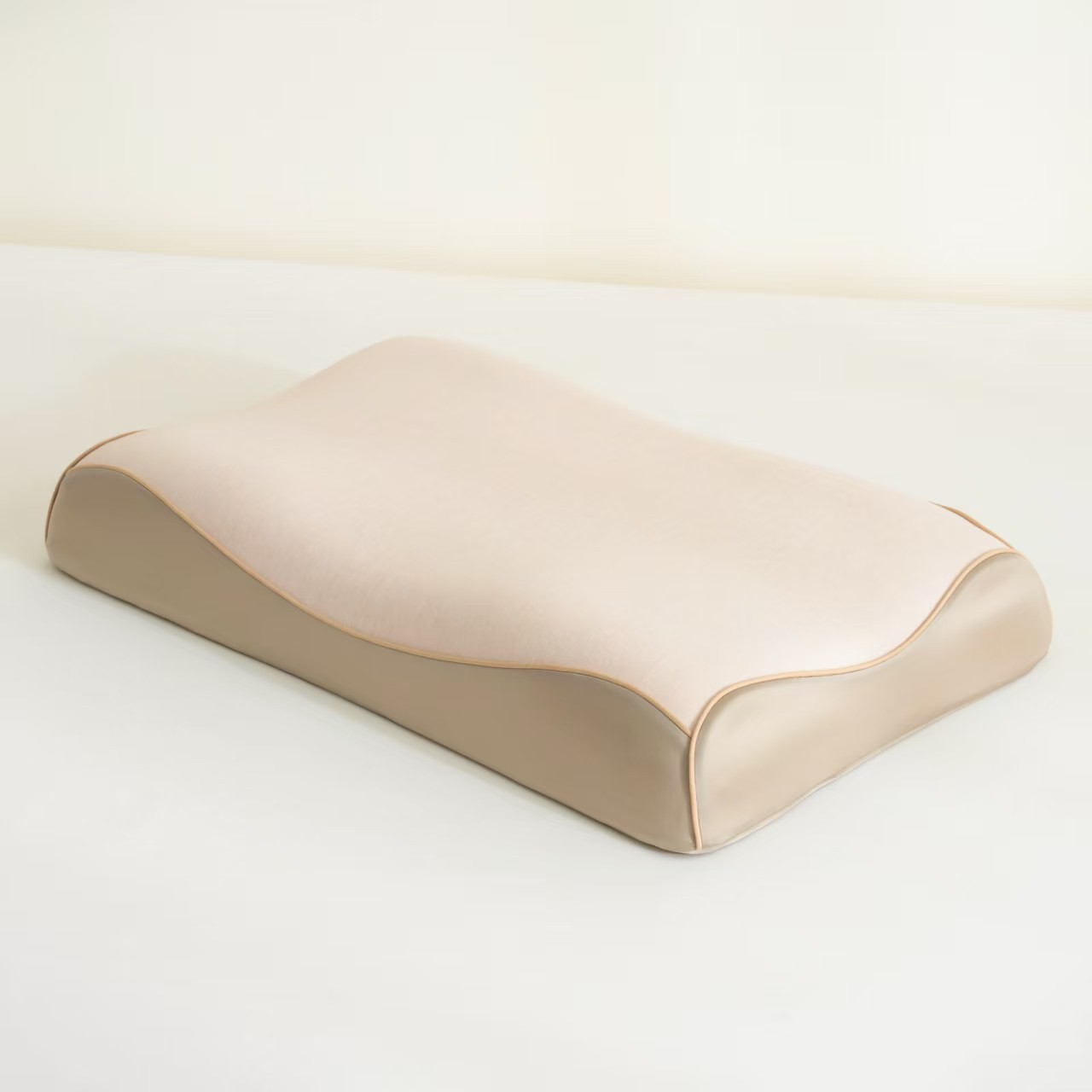bio-based-contour-pillow-01.jpg